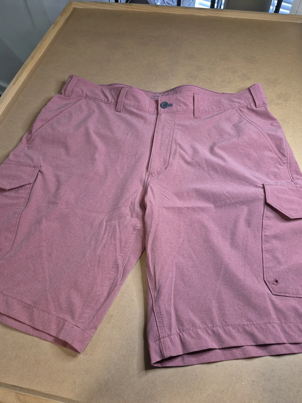 Eddie Bauer Men's Cargo Shorts in Dusty Rose